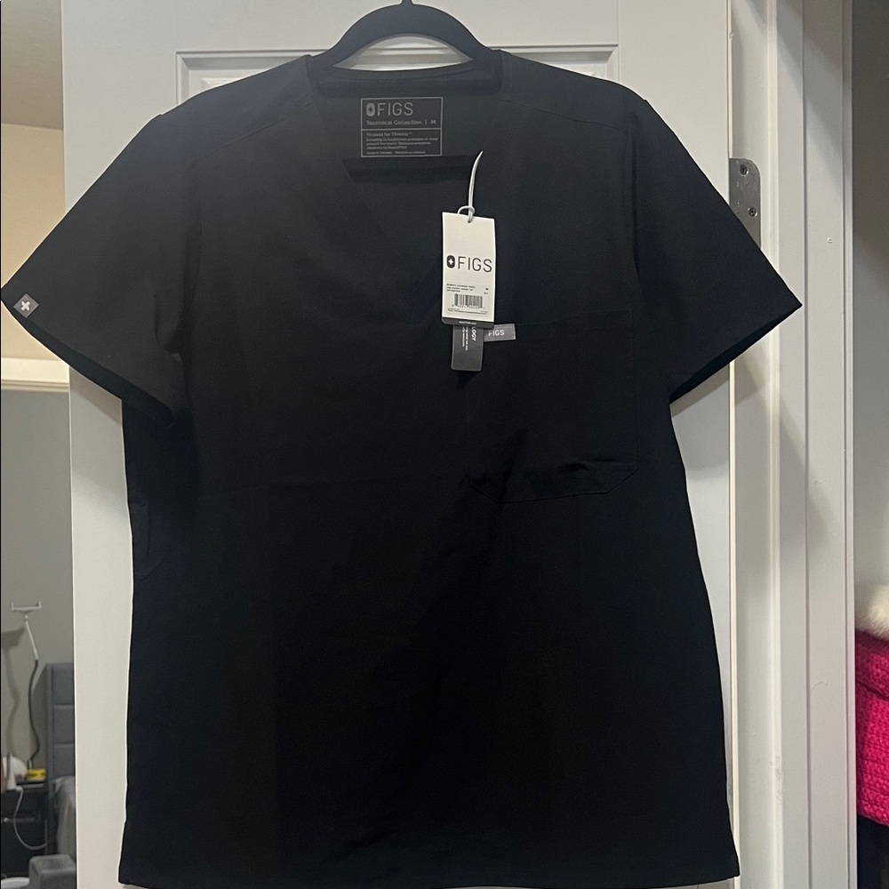 NWT FIGS Black Catarina FreeX Scrub Top Size M